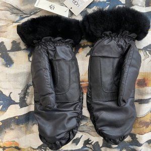 Uggs Black Mittens
